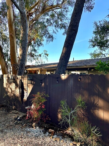 Building Photo - 21682 Encina Rd