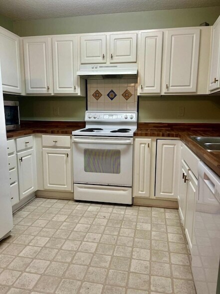 Building Photo - 524 Beverly Dr