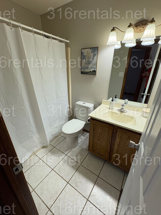 Building Photo - 6446 Mabel St