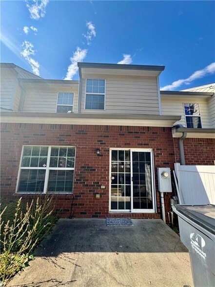 Building Photo - 3871 Pleasant Oaks Dr