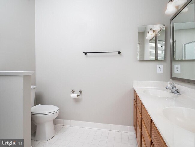 Building Photo - 3766 Tonbridge Pl