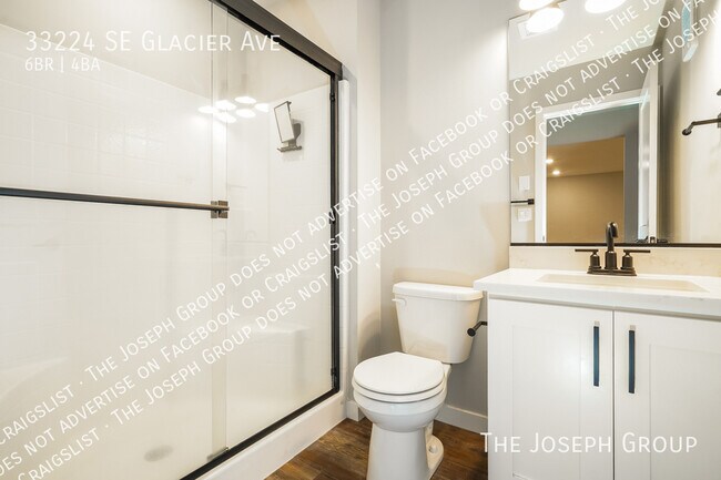 Building Photo - 33224 Glacier Ave SE