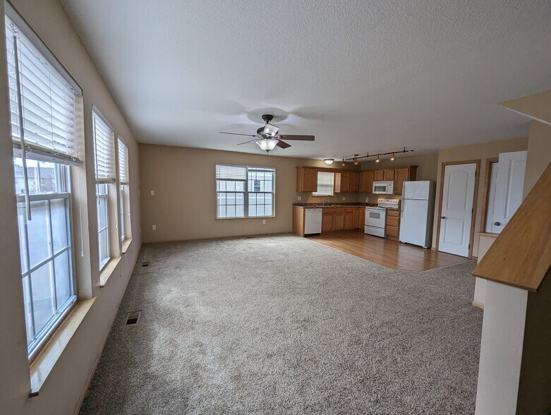 Building Photo - 3119 SW Sharmin Lane