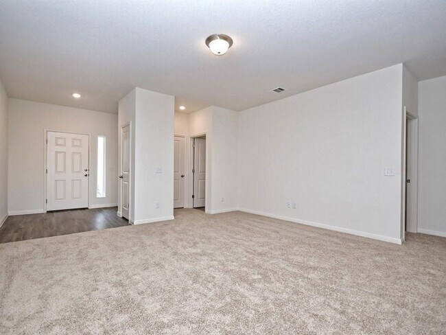 Building Photo - 19400 Caymus Dr