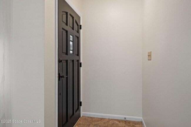 Building Photo - 525 Wilson Ave