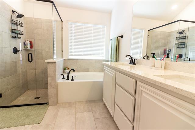 Building Photo - 3743 Brookgreen Ln