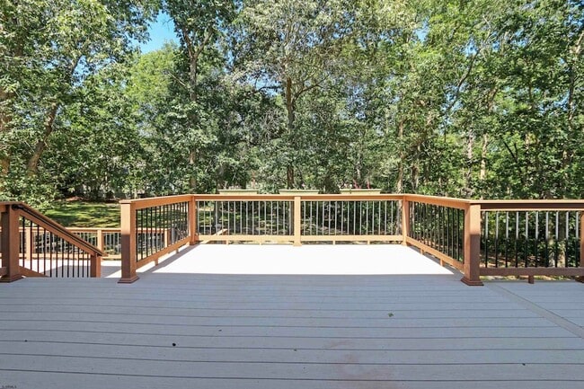 Building Photo - 113 Lighthouse Ln