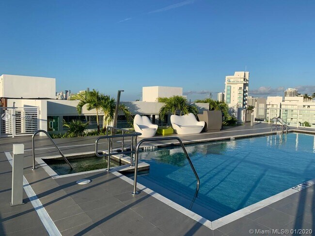 Building Photo - 1150 102nd St