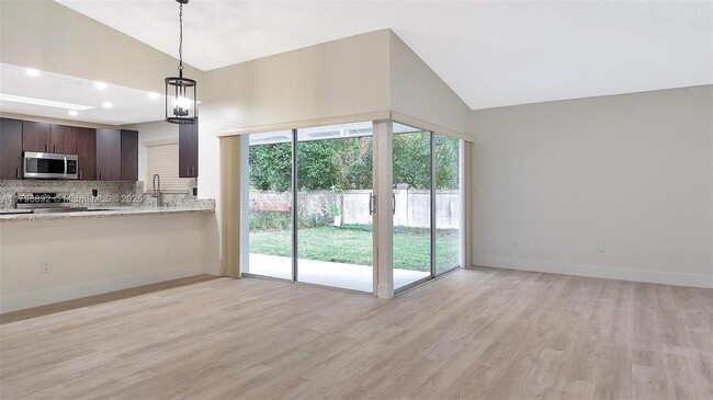 Building Photo - 13800 SW 285th Terrace