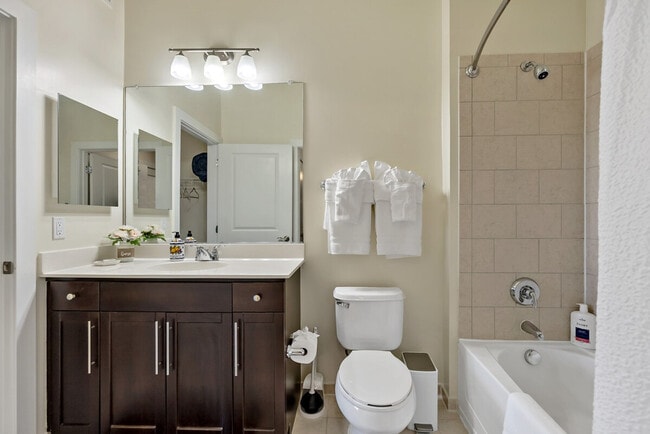 Building Photo - 1800 Diagonal Rd