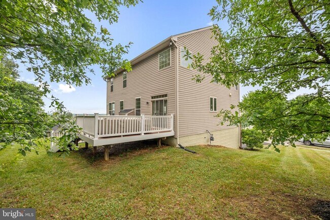 Building Photo - 406 Bricker Dr