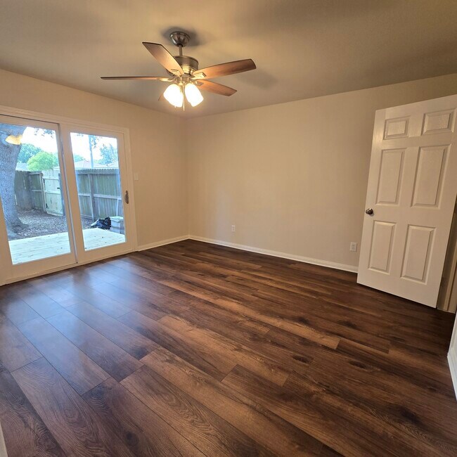 Building Photo - 3535 Upfield Dr