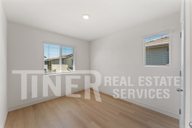 Building Photo - 3117 Pruett Dr