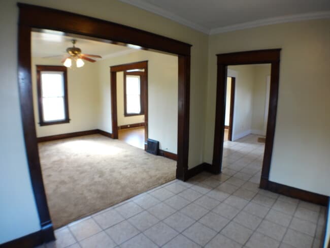 Building Photo - Nice Home in a Good Downtown Location with...
