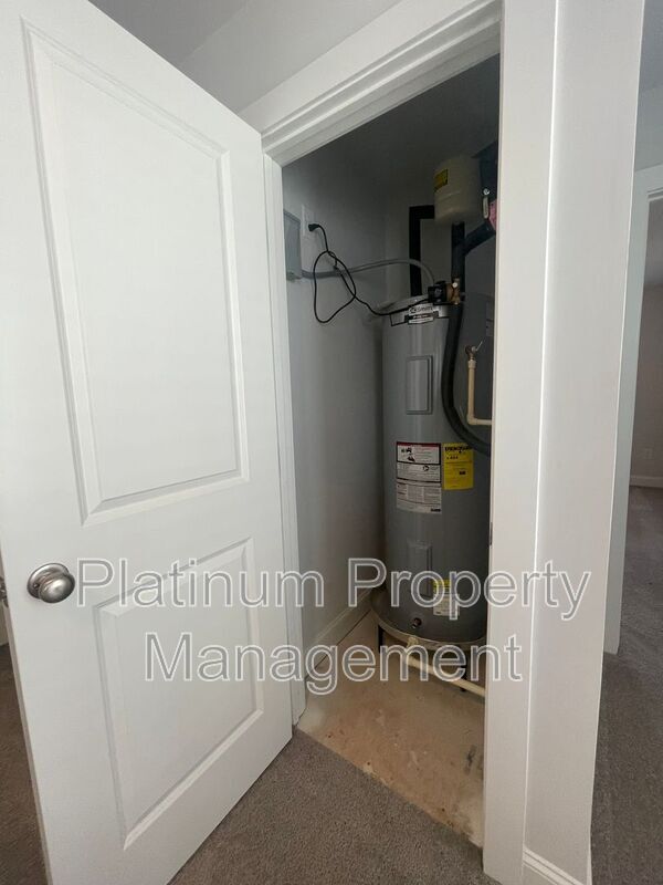 Building Photo - 2312 Echelon Ln