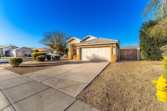 Building Photo - 9438 W Monroe St