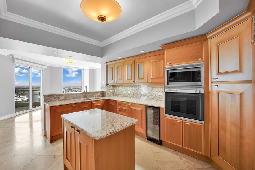 Building Photo - 2777 Paradise Rd