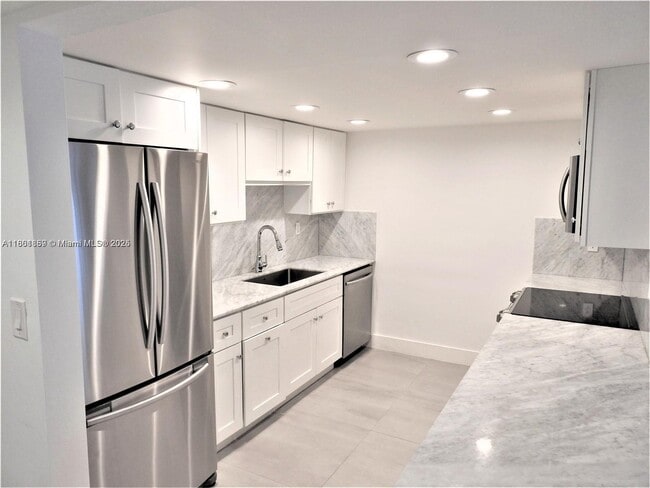 Building Photo - 9807 SW 93rd Terrace