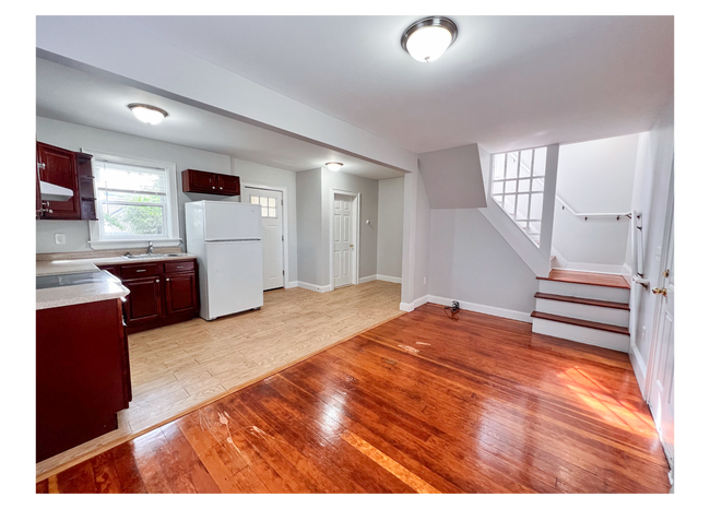 Building Photo - Beautiful and Lovely House in South of Hartford