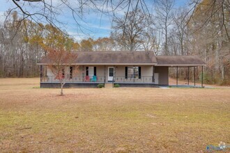 Building Photo - 381 Manley Rd
