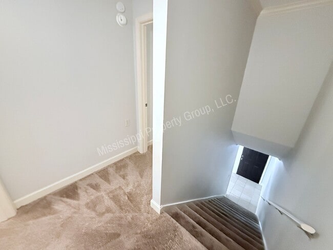 Building Photo - 2BR/2.5BA FOR RENT