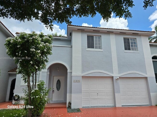Building Photo - 13658 SW 142nd Terrace