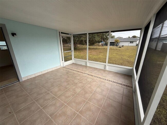 Building Photo - 512 Dewhurst St