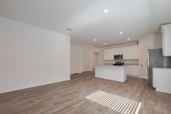 Building Photo - 30842 Brightwell Bnd