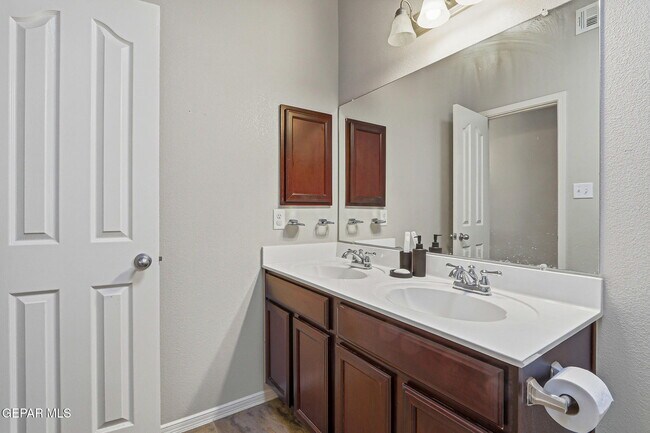 Building Photo - 4613 Al Hernandez St