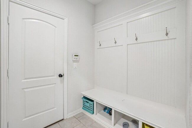 Building Photo - 2603 Wallingford Dr