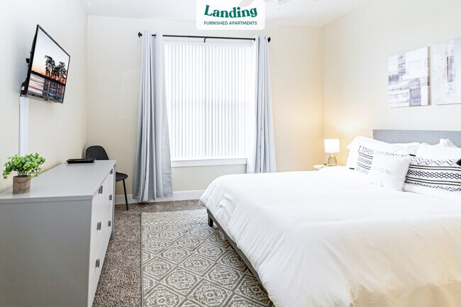 Building Photo - 7373 Valley View Ln