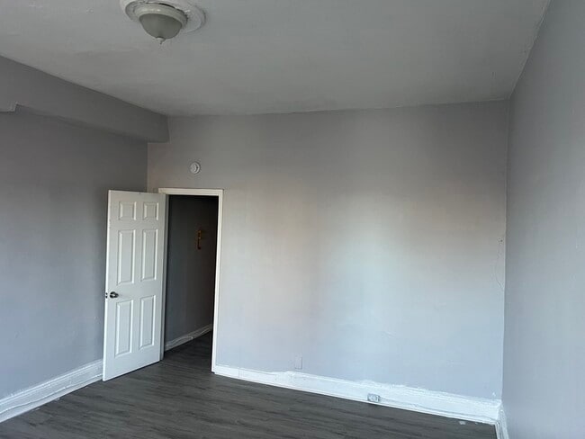Building Photo - 257X McCulloh St
