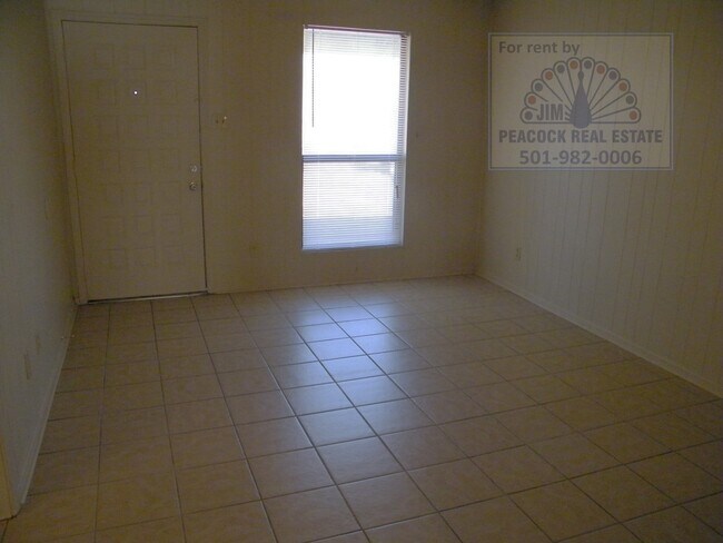 Building Photo - 406 Cherrie Ave