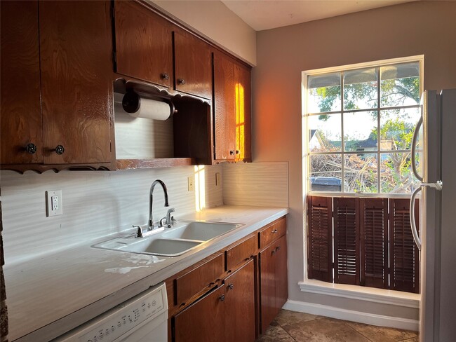 Building Photo - 11615 Kirkmeadow Dr