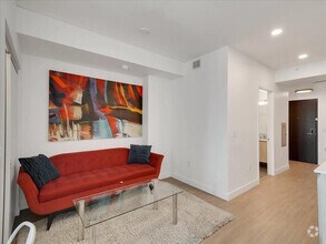 Building Photo - 817 N 6th St