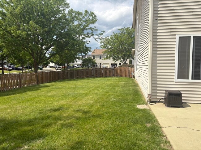 Building Photo - 1729 Ramsey Dr