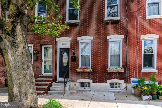 Building Photo - 2627 E Thompson St