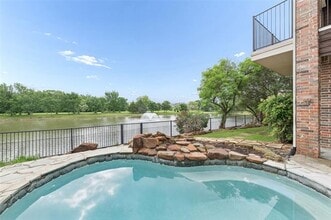Building Photo - 712 Castle Creek Dr