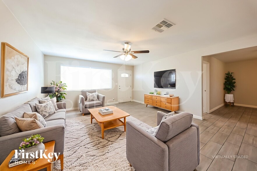 Building Photo - 13642 N 31st Dr