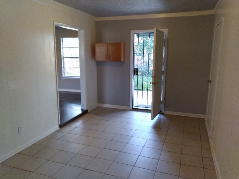 Building Photo - 11608 Segrest Dr