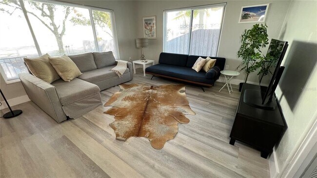 Building Photo - 974 Tennessee Ln