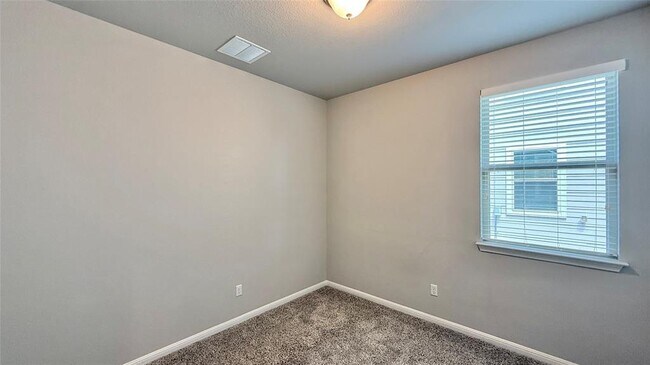 Building Photo - 12411 Zenyatta Dr