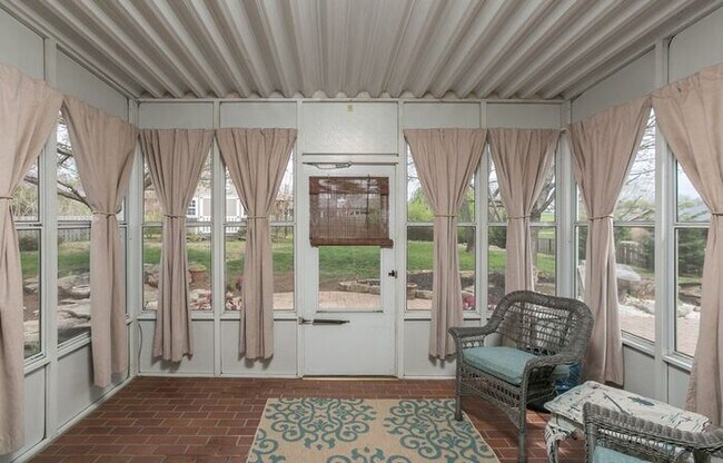 Building Photo - HOME FEATURED IN 417 MAGAZINE in 2018!!!!!...