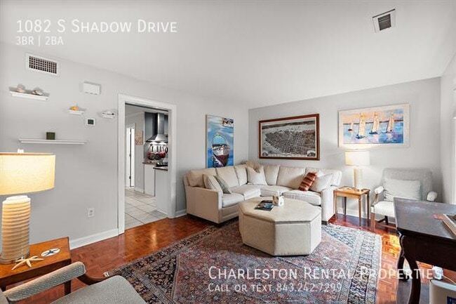 Building Photo - 1082 S Shadow Dr