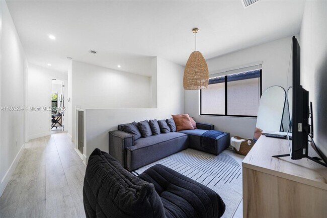 Building Photo - 4408 NW 80th Ave