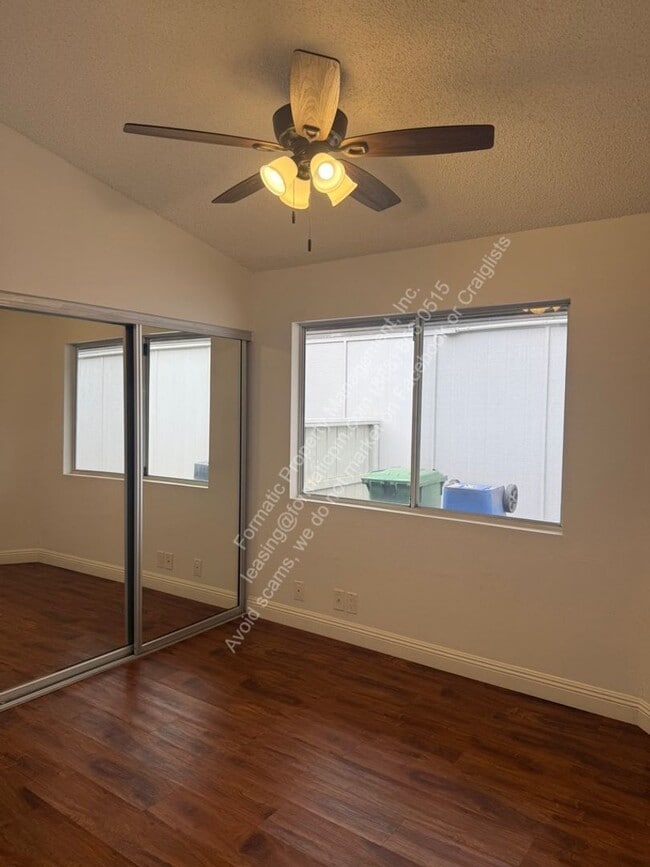 Building Photo - 91-1047 Pohahawai Place