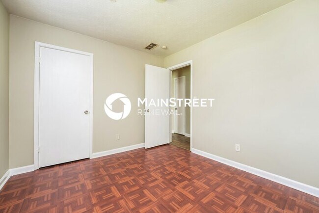 Building Photo - 3 Bedroom Pet-Friendly Home in Conyers, GA with Main Street Renewal