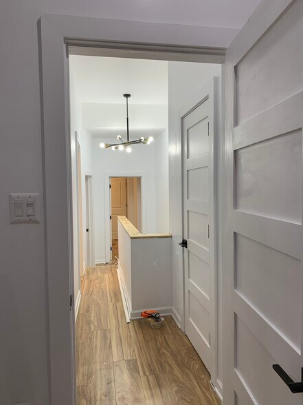 Building Photo - 1506 N Stillman St