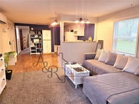 Building Photo - 919 E Washington St