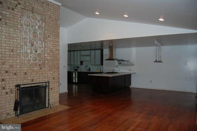 Building Photo - 3808 Maryland St